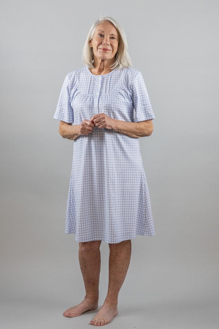 Vêtements de nuit femme sénior pour personne agée
